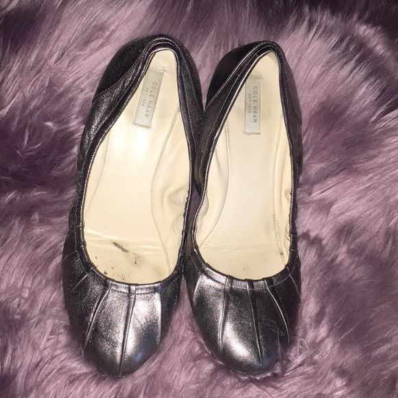 Cole Haan Metallic Flats 8 1/2 - Picture 2 of 8